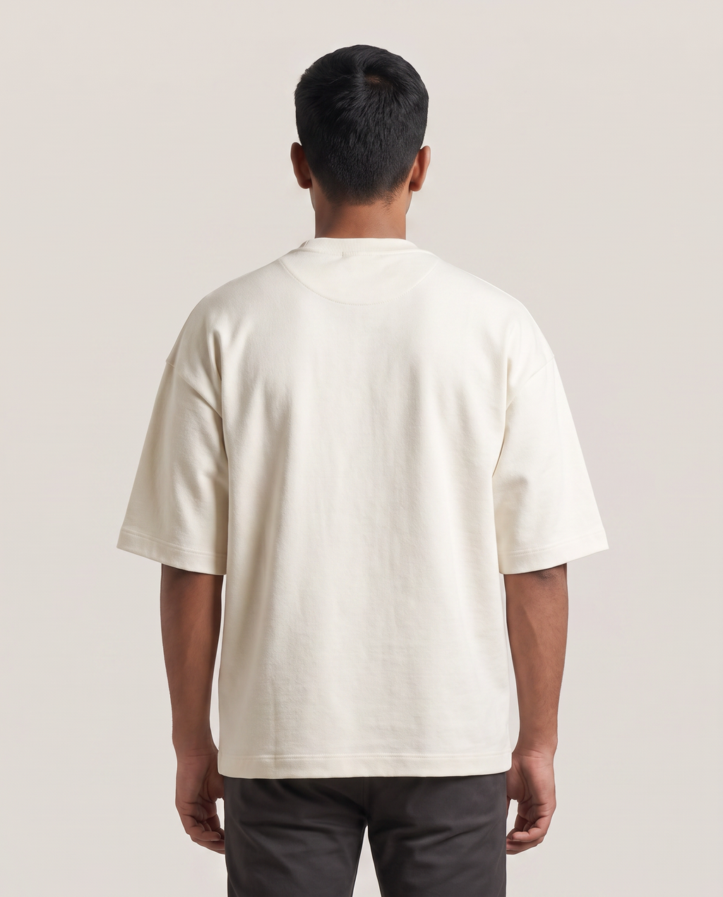 Off White oversized t-shirt back on model